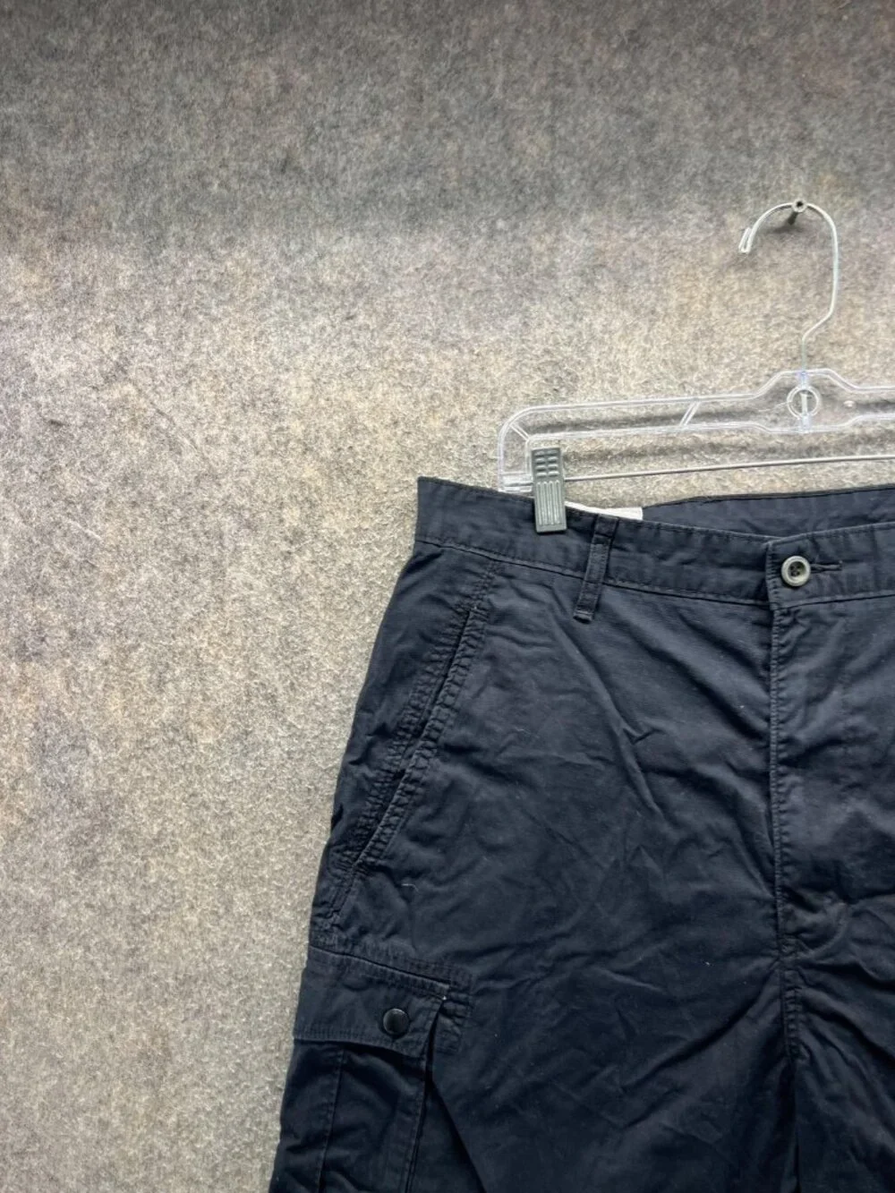 Levi's Shorts Mens 34 Black Cargo Flat Front Canvas Cotton Casual Pockets Jorts